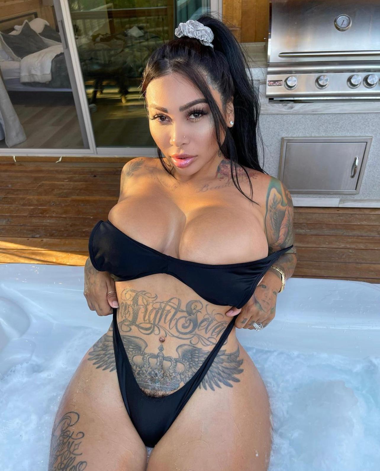 Sexy hot Girl๐ฆ๐ ๐ธ SPECIAL Ready to hookup Sexy hot Girl๐ฆ๐ ๐ธ SPECIAL Ready to hookup