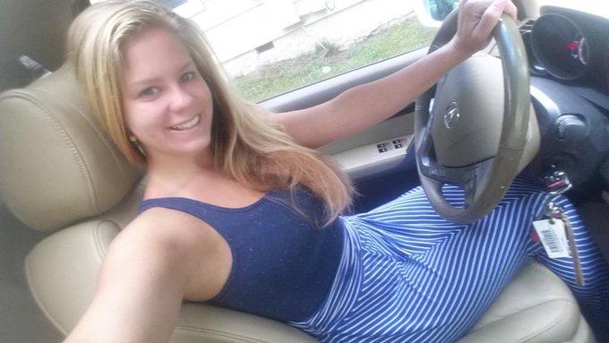 Hookup and raw sex Hookup and raw sex