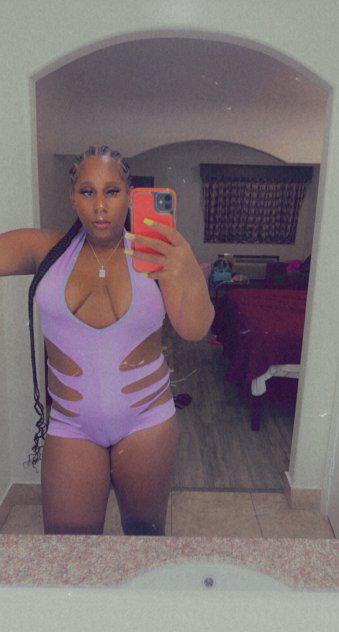 Hi Monii Back 💕 Hi Monii Back 💕