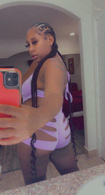 Hi Monii Back 💕 Hi Monii Back 💕