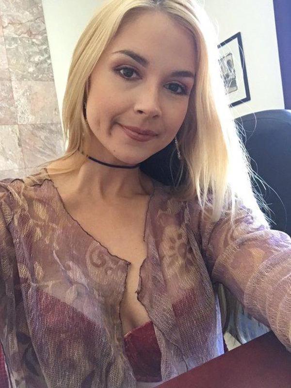 WHERE ARE THE BAD BOYS ? LET’S HAVE A GOOD FUCK !!