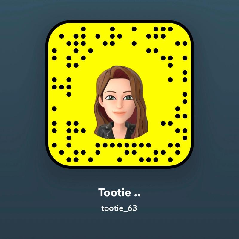 Am available 24hrs to make you feel on top of the world... Snap:tootie_63