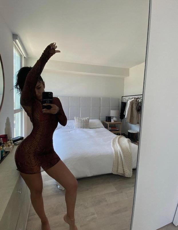 HMU for fun & naughty stuffs HMU on📱7198902208 or snap pweet21