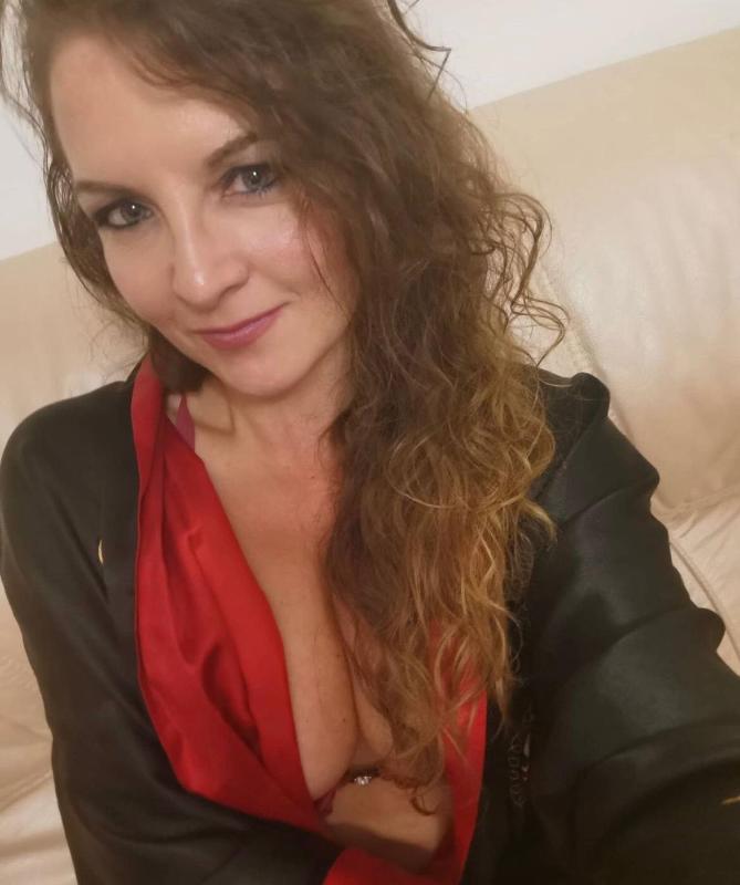 I'M AVAILABLE FOR BOTH INCALL AND OUTCALL SERVICE