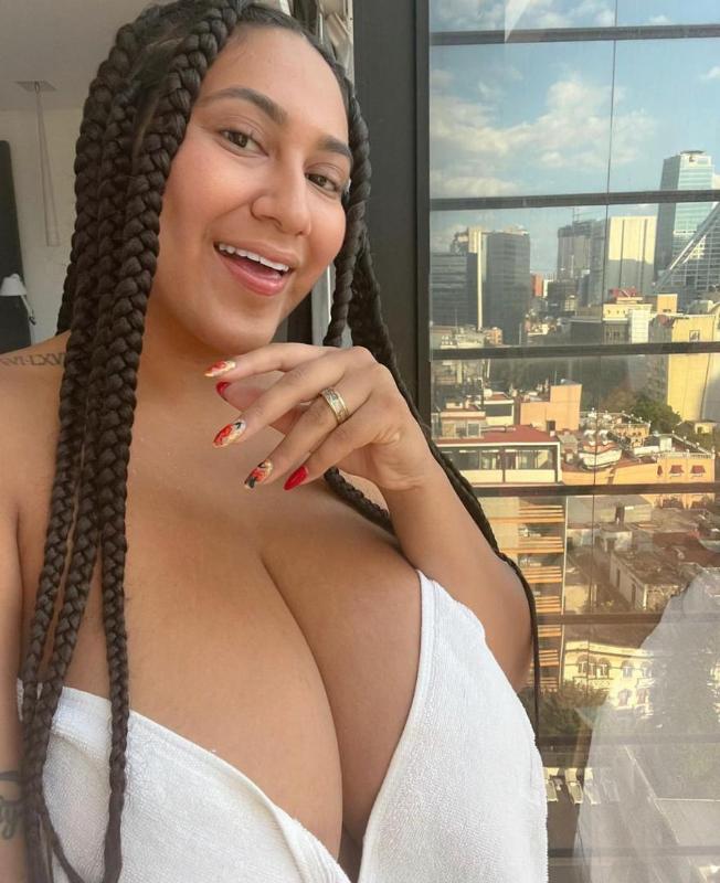 I’m a❤️professional 💯sexworker👅hit me up if you’re down to have fun💯🥰