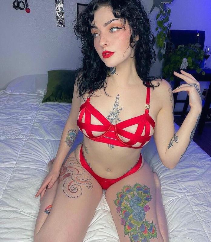 Hookup available 🍑🍆💦👅❤️💦