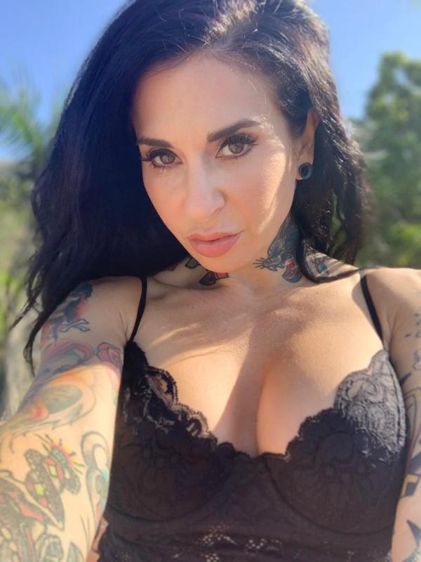 Let’s fuck & give erotic lick eat & GFE &new 69 style &BBBJ+BJv no condom &body