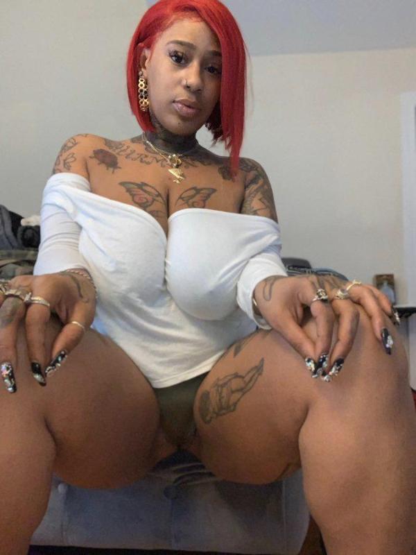 ASAP HOOKUP.. HMU on snap Emily_lynn6150