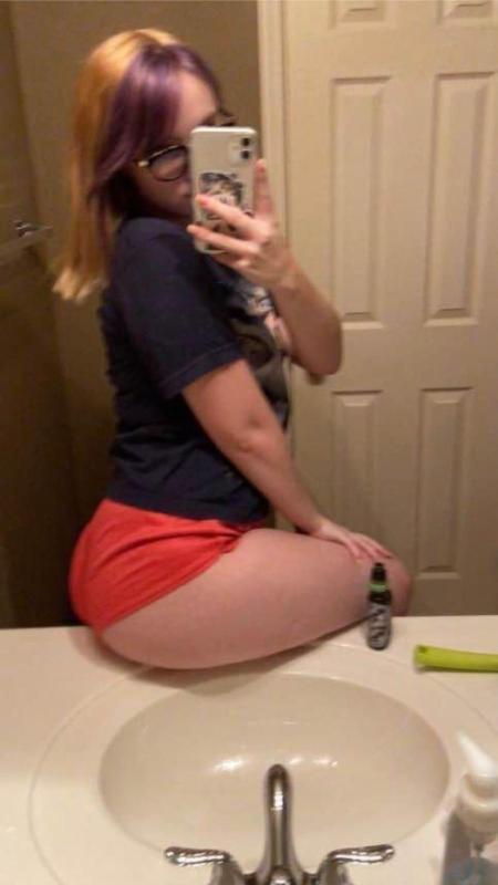 Stressful day at work or home,need to relieve some stress? I can help you with