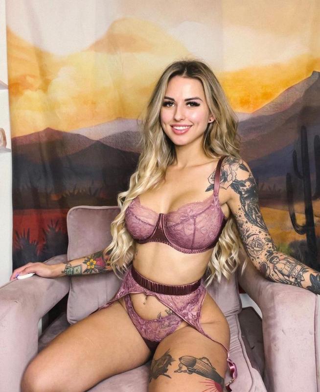 DOWN TO FUCK text me on 7028412239 or snap👻 rosej1920