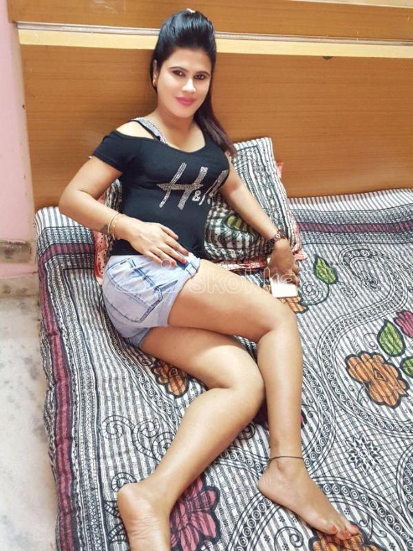 Call Girls In Connaught Place 9821811363 Escorts ServiCe In Delhi Ncr