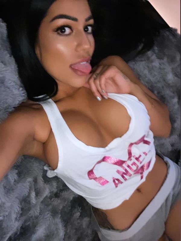 I’M AVAILABLE FOR INCALL AND OUT 👙👙☎️💋❤️