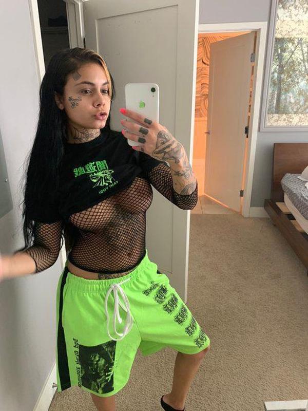 My wet 💦sweet 😋tiny P***Y and my fat asscock 🍆tha