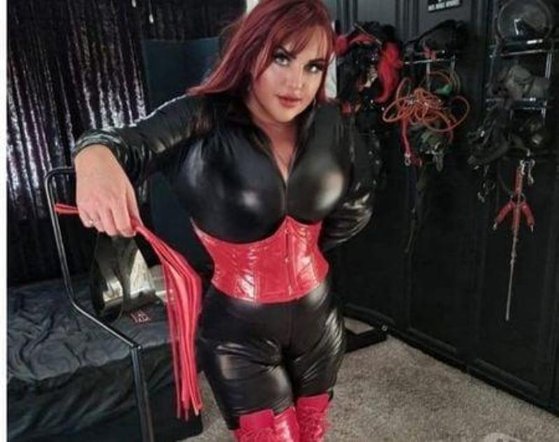 Professional BDSM Mistress with 26 years experience S25