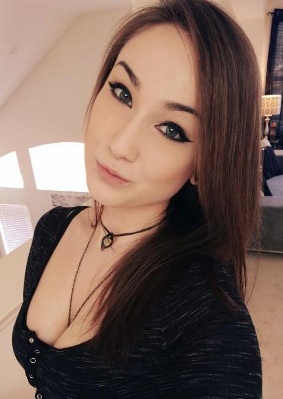 you found me!!! sexy petite cutie! have me over tonight!