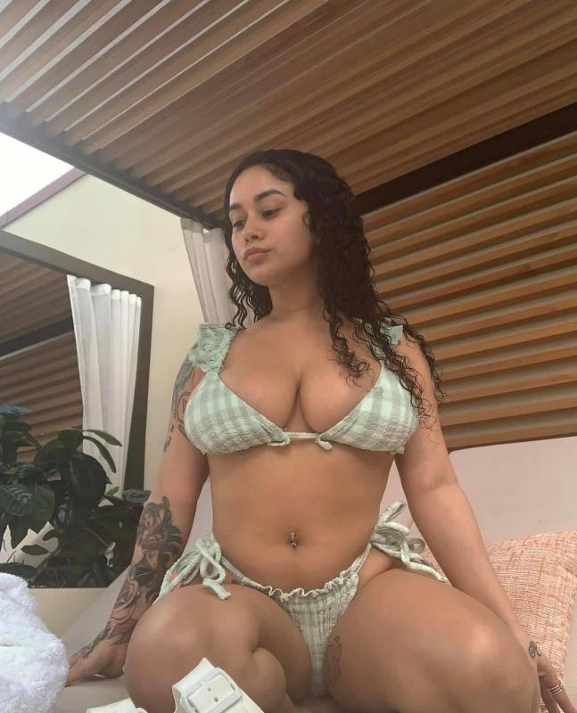 LATINA DOWN TO FUCK