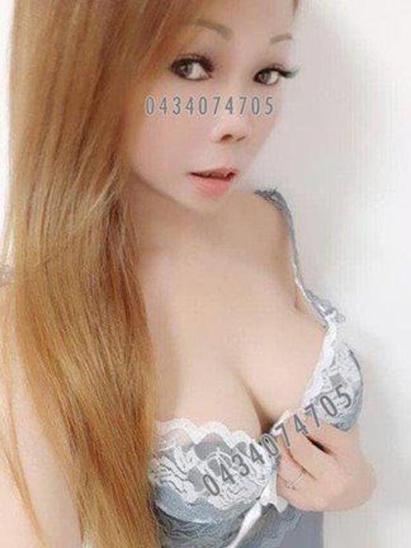 NEW VIETNAMESE ELEGANT HOT LADY -GFE Natural sex experience available