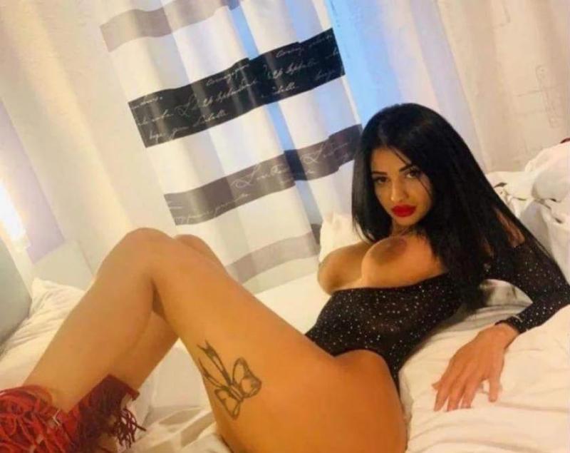 STOP☎️FORGET☎️THE REST CHOOSE THE BEST❄️❤️