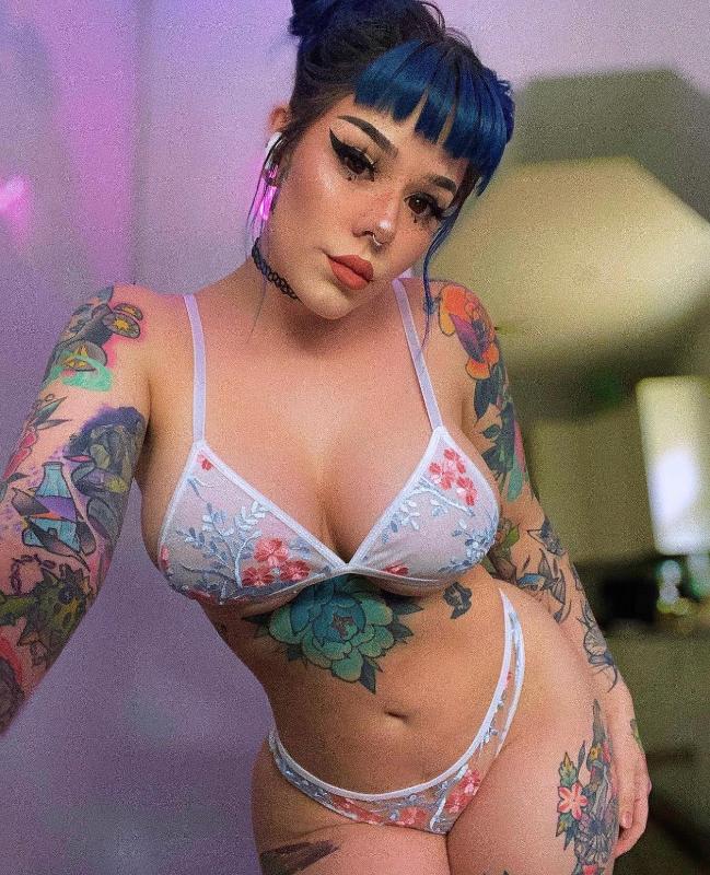 DOWN FOR HOOK UP 🥶🥶
