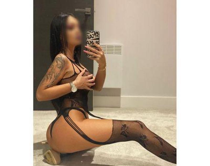 PORNSTAR - MODEL - COMPANION - INDEPENDENT LEEDS ESCORT