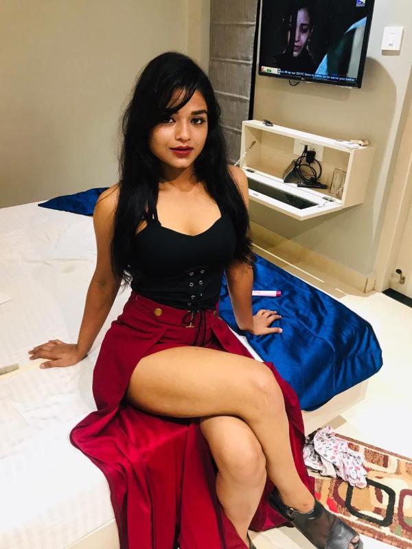 Call Girls In Jhandewalan 9821811363 Top Escorts ServiCe In Delhi Ncr