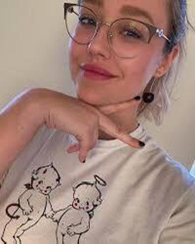 Hit me up fast hookup, I will be at your service anytime, anywhere